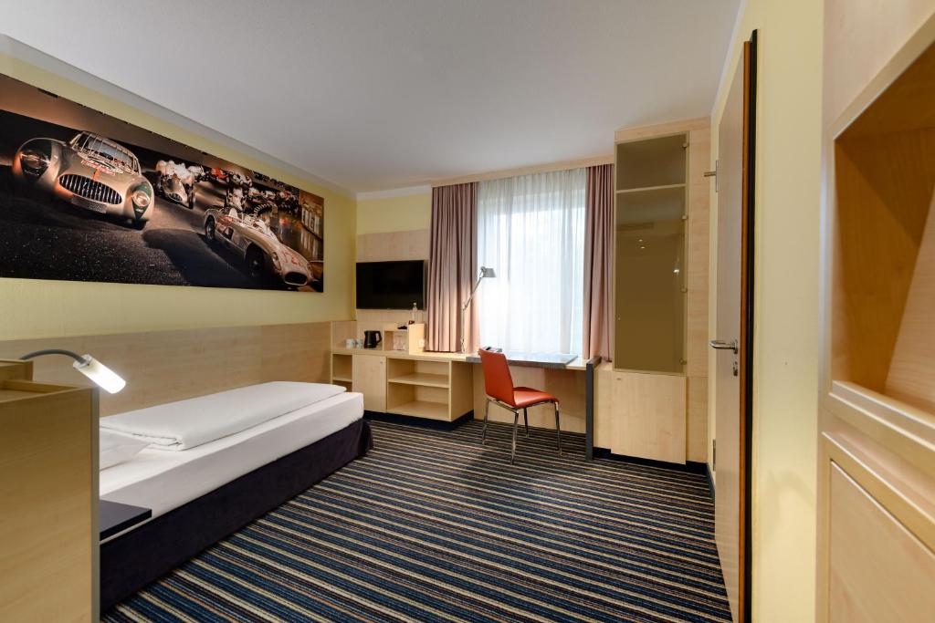 Одноместный (Стандартный номер с односпальной кроватью) отеля Mercure Stuttgart City Center, Штутгарт