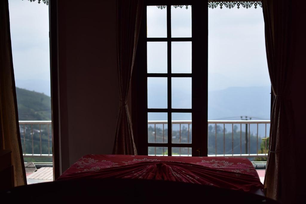 Двухместный (Улучшенный двухместный номер с 1 кроватью) отеля The Mist Holiday Bungalow, Гапутале