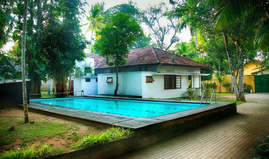 Вилла (Вилла с собственным бассейном) отеля Gedara Resort, Калутара