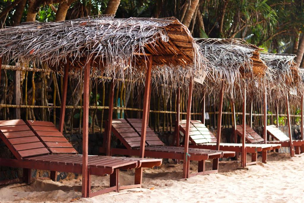 Двухместный (Двухместный номер Делюкс с 1 кроватью и душем), Galawatta Beach Cabanas