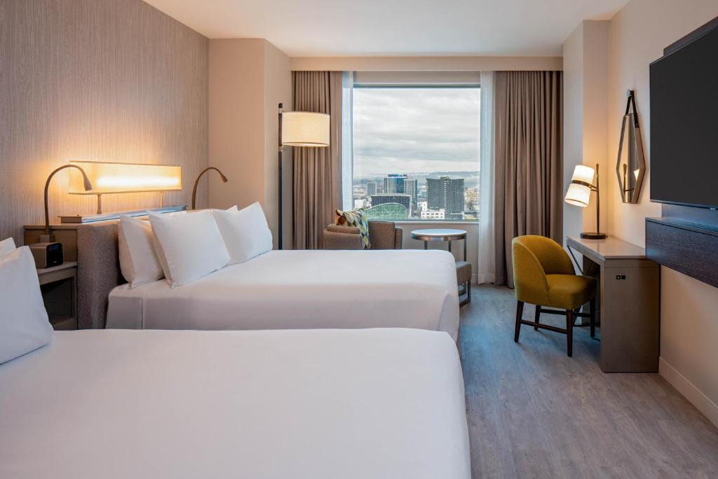 Четырехместный (View | Two Queen Beds), Hyatt Regency Portland at the Oregon Convention Center