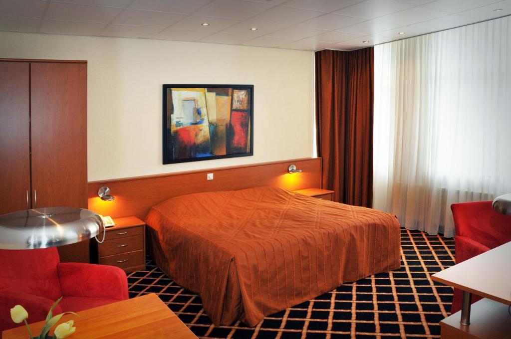 Двухместный (Двухместный номер Делюкс с 1 кроватью) отеля Tulip Inn Bergen op Zoom, Берген-оп-Зом