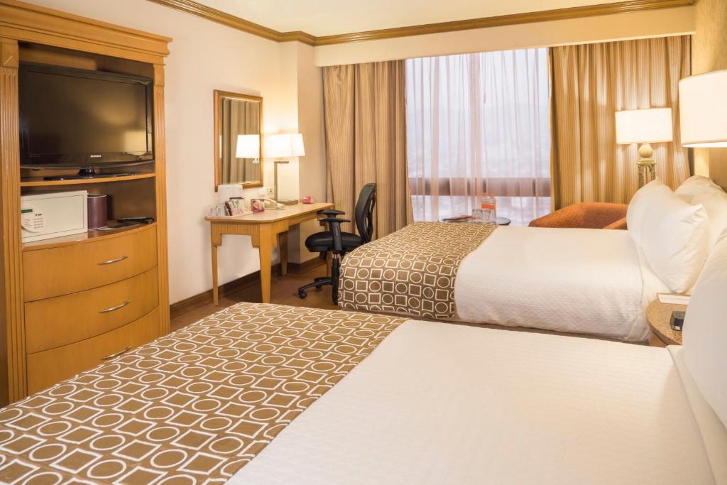 Двухместный (Стандартный номер) отеля Crowne Plaza Hotel Monterrey, Монтеррей
