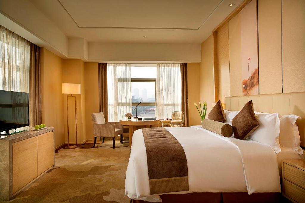 Двухместный (Двухместный номер Делюкс с 1 кроватью или 2 отдельными кроватями) отеля Crowne Plaza Yiwu Expo, Иу