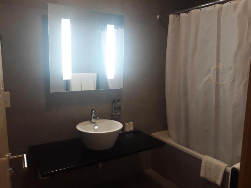 Двухместный (Двухместный номер с 1 кроватью или 2 отдельными кроватями и мини-кухней) отеля Miravillas Hotel, Авейру