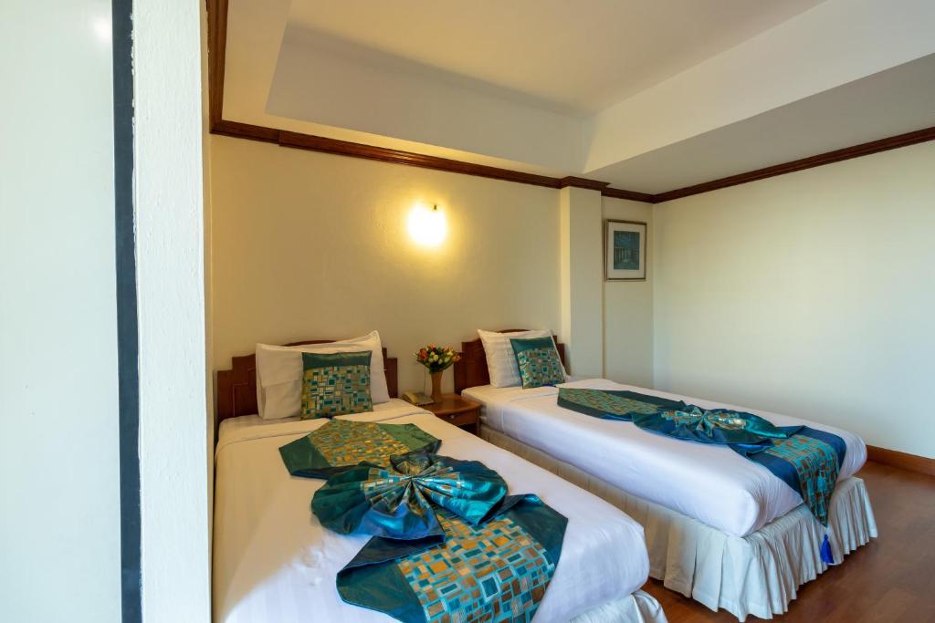 Двухместный (Стандартный двухместный номер с 1 кроватью или 2 отдельными кроватями, вид на море) отеля Chomsin Hua Hin Hotel, Хуахин
