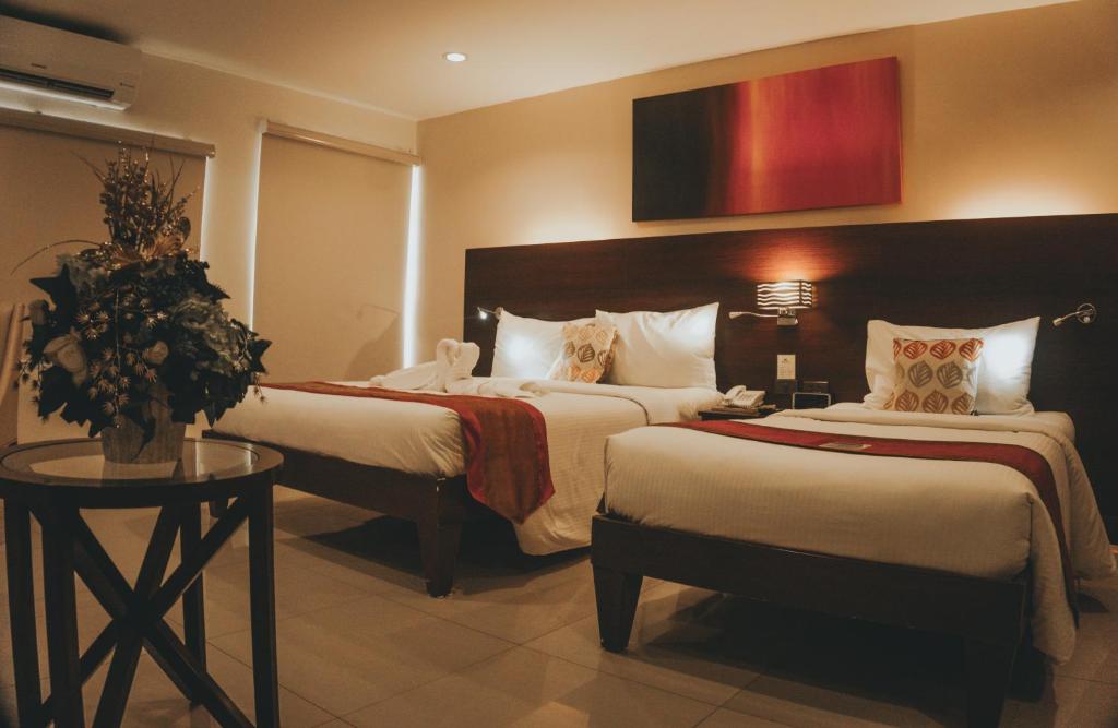 Сьюит (Полулюкс) отеля NS Royal Hotel, Себу