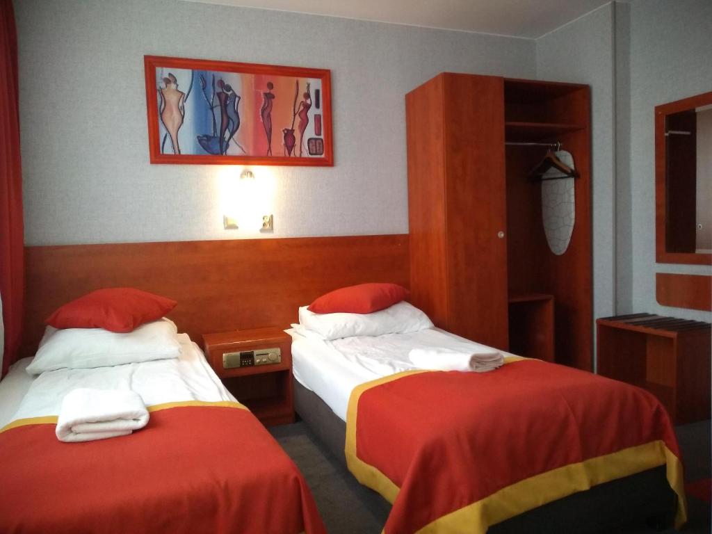 Двухместный (Двухместный номер с 2 отдельными кроватями) отеля Hotel Pomorski, Быдгощ