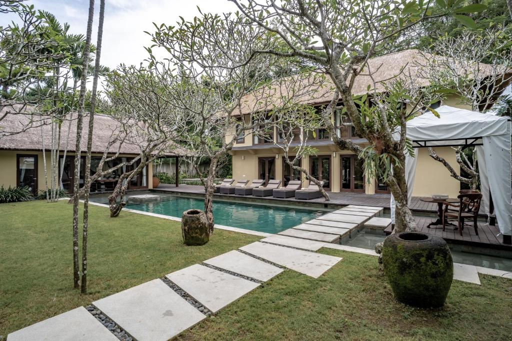 Вилла (Вилла с тремя спальнями и частным бассейном), Kayumanis Nusa Dua Private Villa & Spa