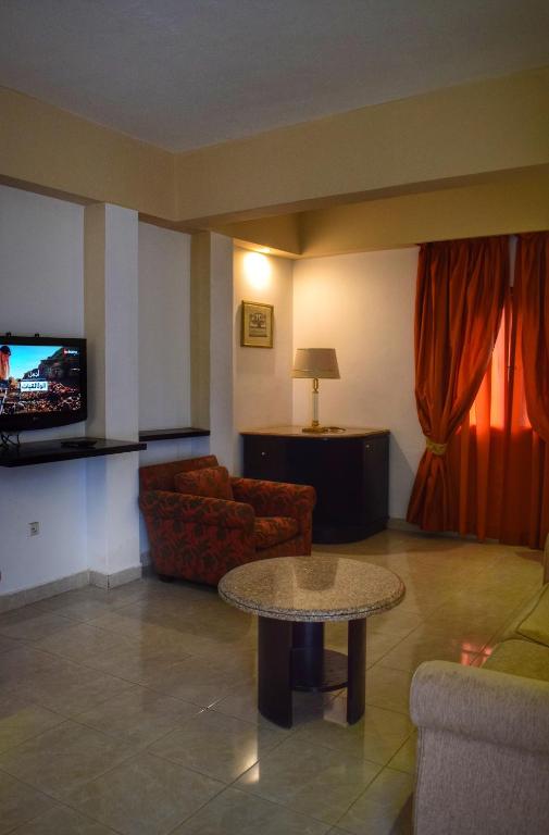 Сьюит (Люкс (для 3 взрослых)) курортного отеля Desert View Sharm Hotel, Шарм-эль-Шейх