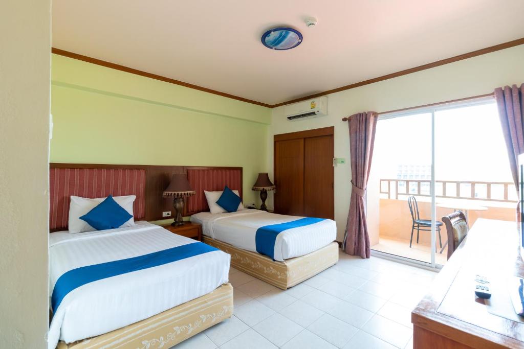 Двухместный (Стандартный двухместный номер с 2 отдельными кроватями) отеля Thipurai Beach Hotel, Хуахин
