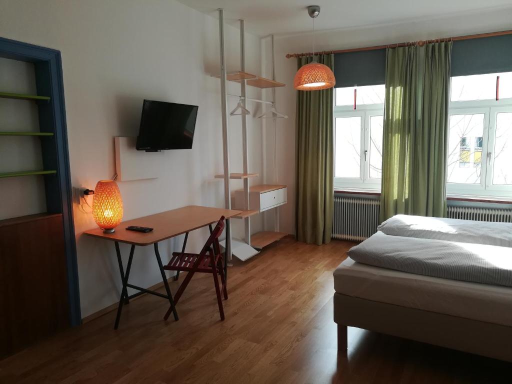Апартаменты (Апартаменты с 2 спальнями - Дополнительное здание) отеля Hotel Hohenstauffen, Зальцбург
