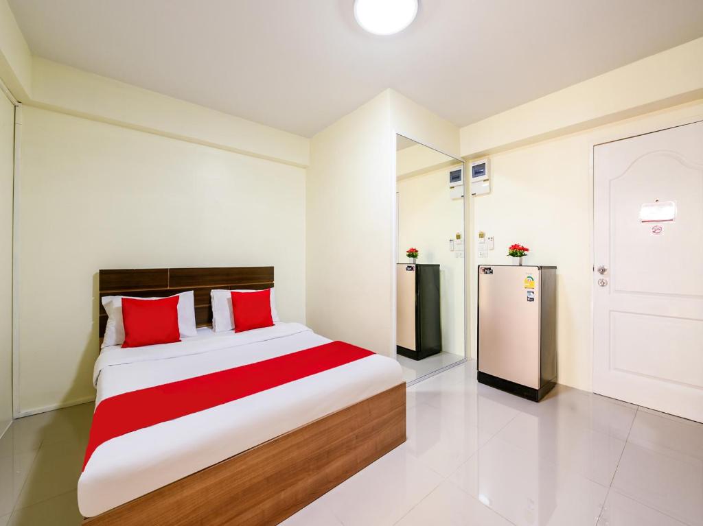 Двухместный (Бюджетный двухместный номер с 1 кроватью) отеля Salin Home, Бангкок