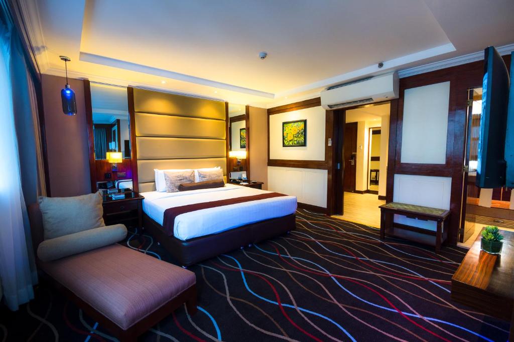 Сьюит (Parklane Junior Suite) отеля Cebu Parklane International Hotel, Себу