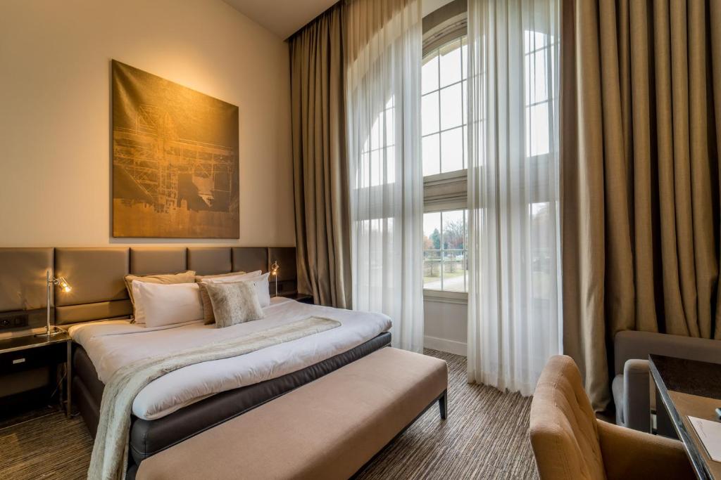 Двухместный (Улучшенный двухместный номер с 1 кроватью или 2 отдельными кроватями и видом на сад) отеля Terhills Hotel, Маасмехелен
