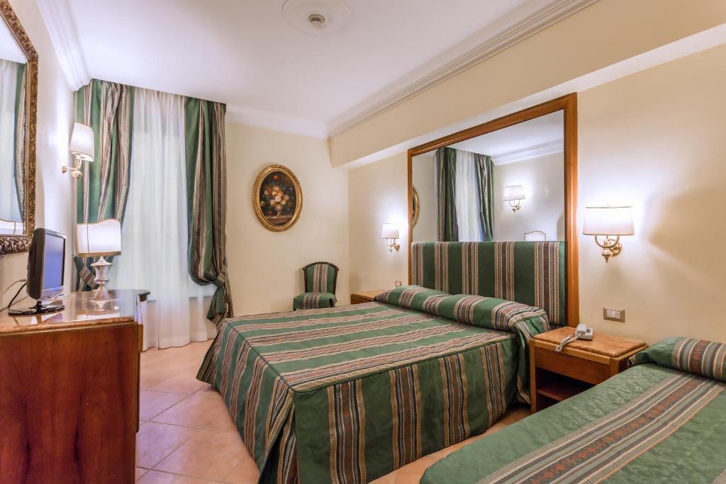 Трехместный (Трехместный номер), Hotel Siracusa