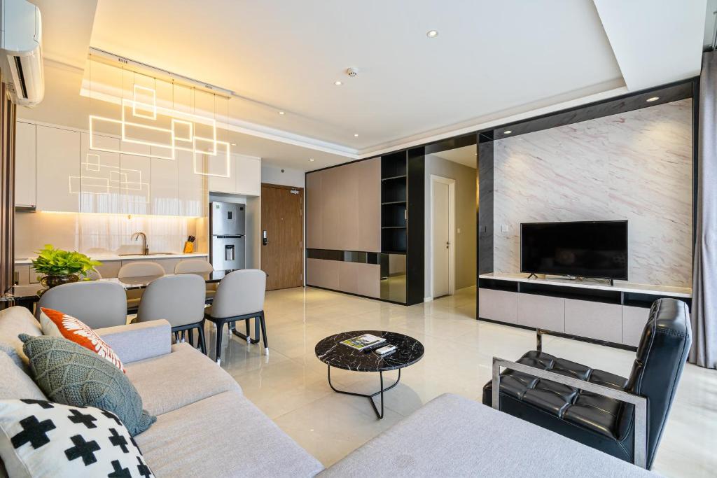 The Millennium Arrivals-Luxury service apartment-10 stars -Best infinity pool - Bui Vien, Ben Thanh
