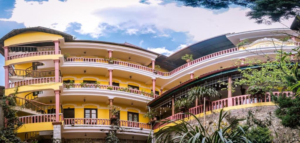 Отель Auberge Dang Trung Hotel, Сапа