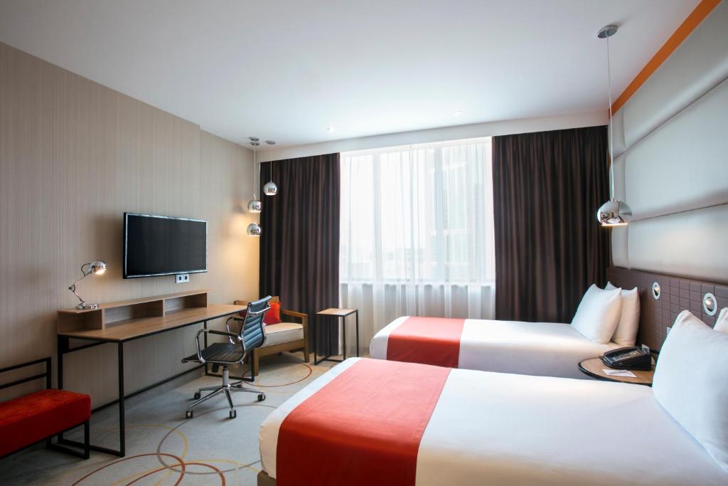 Двухместный (Standard Twin Room with Stadium View) отеля Holiday Inn Amsterdam - Arena Towers, Амстердам