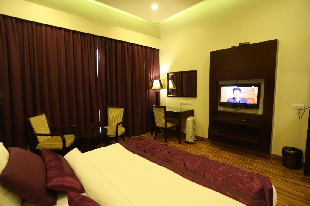 Двухместный (Двухместный номер Делюкс с 1 кроватью), MOHAN VILAAS