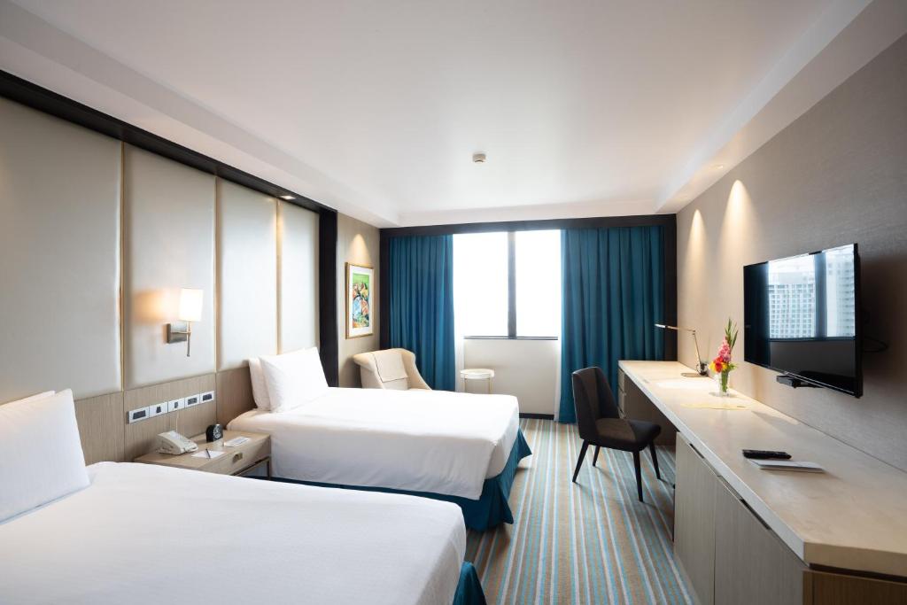 Двухместный (Двухместный номер «Премьер» с 1 кроватью или 2 отдельными кроватями и видом на море) отеля Marco Polo Plaza Cebu, Себу