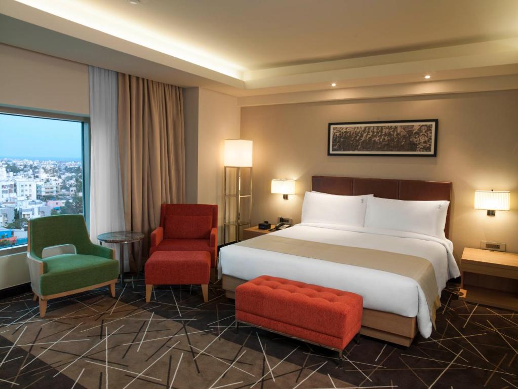 Сьюит (Suite Room with 24 Hours Check-In & Check Out), Holiday Inn Chennai OMR IT Expressway