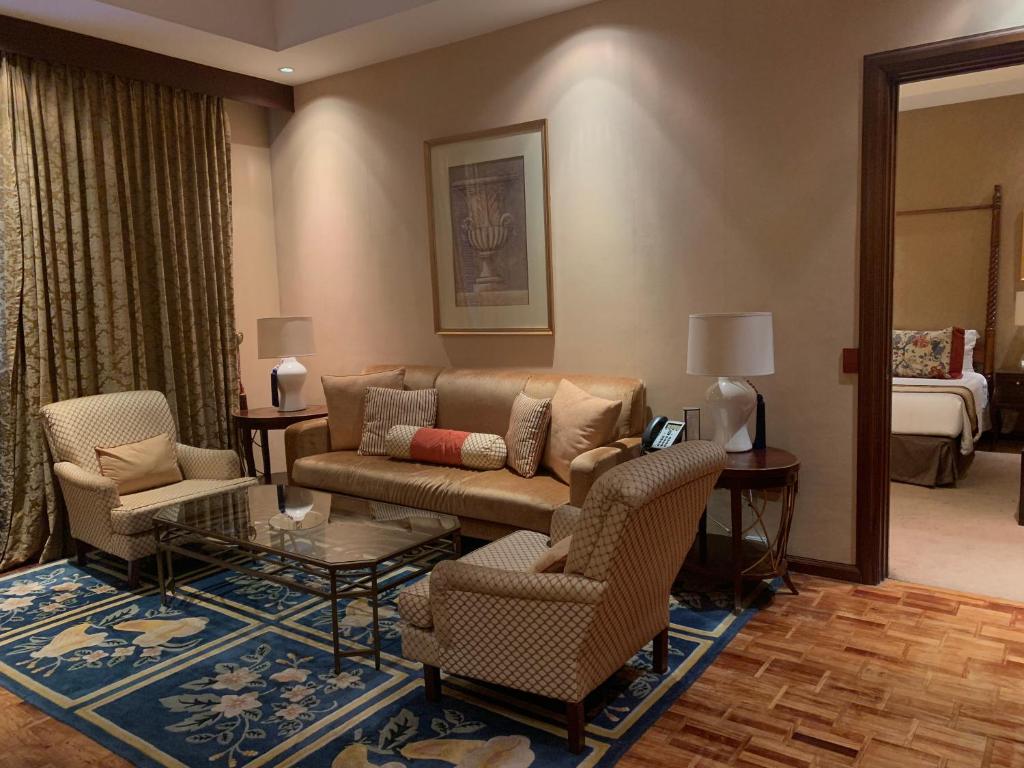 Сьюит (Intramuros Suite), The Manila Hotel