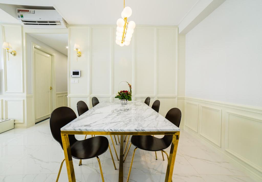 Апартаменты (Апартаменты с 3 спальнями), RIVERGate Apartment - Central SAIGON