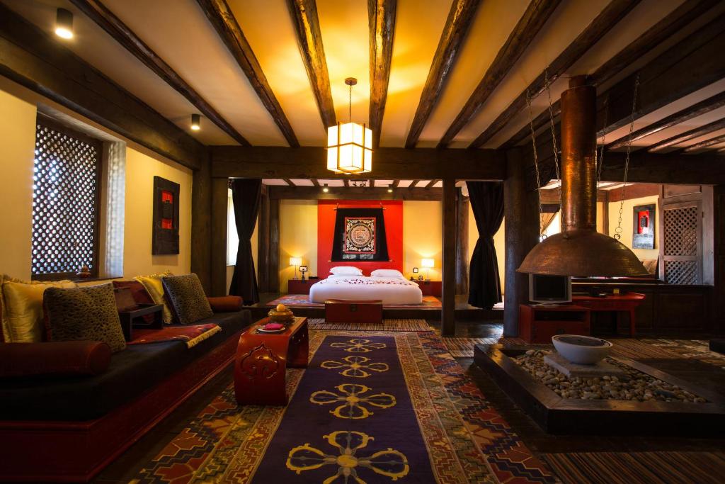 Сьюит (Лодж Ringha с 2 спальнями) курортного отеля Banyan Tree Ringha, Шангри-Ла (Тибет)