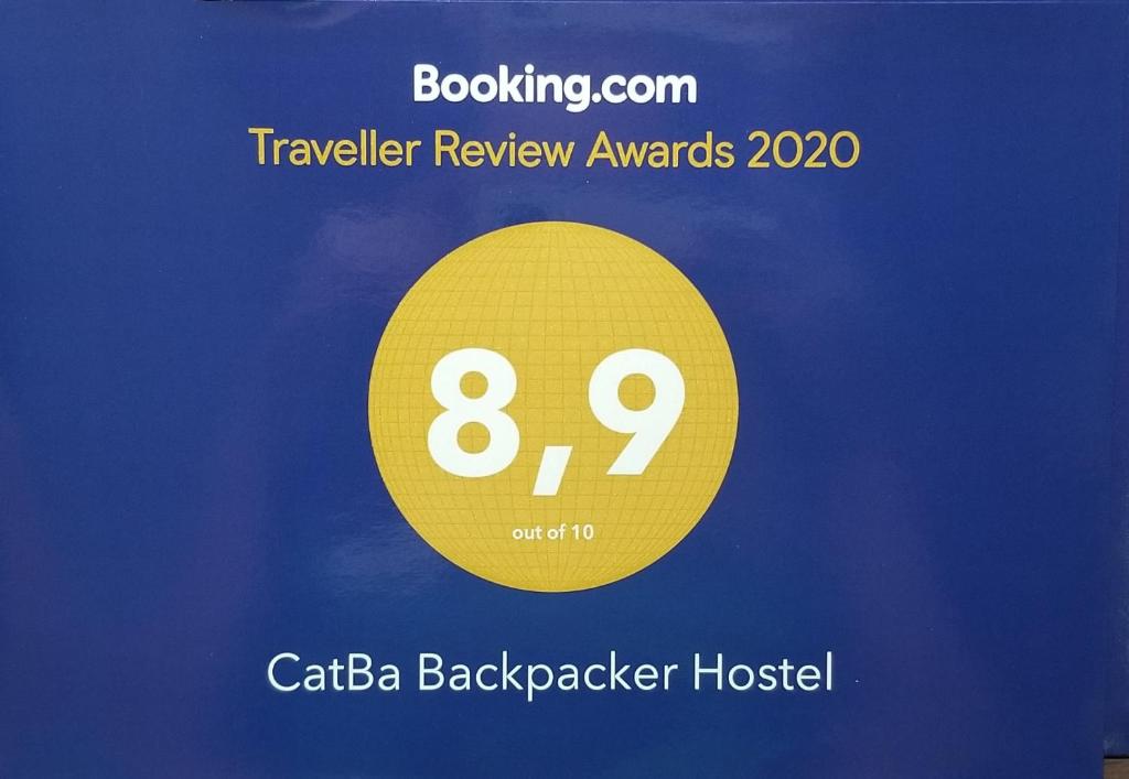 Номер (Спальное место на двухъярусной кровати в общем номере для мужчин и женщин) хостела CatBa Backpacker Hostel, Катба