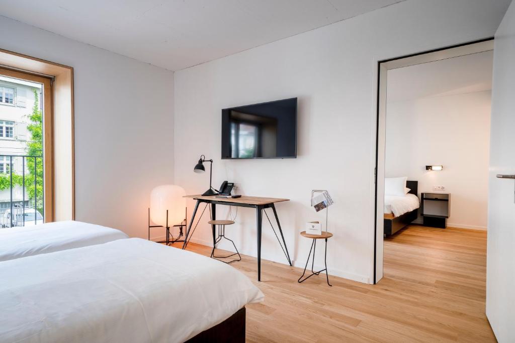 Семейный (Family Two Bedroom with Kitchenette) отеля SET Hotel.Residence by Teufelhof Basel, Базель
