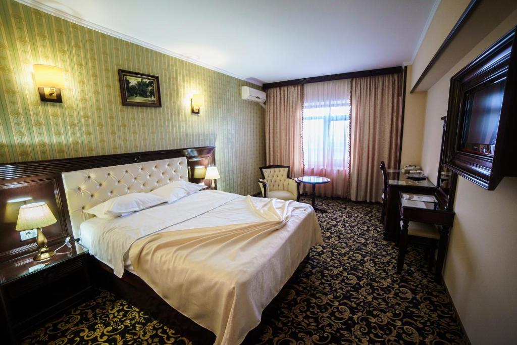 Двухместный (Двухместный номер с 1 кроватью) отеля Grand Hotel Orient Braila, Брэила