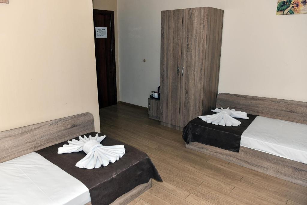 Двухместный (Двухместный номер с 2 отдельными кроватями и террасой) апарт-отеля Twain Apart&Rooms, София