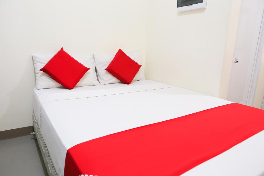 Двухместный (Стандартный двухместный номер с 2 отдельными кроватями) отеля OYO 442 ipark Hotel, Себу