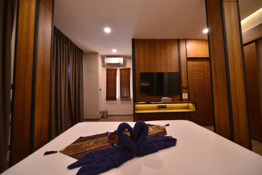 Сьюит (Люкс с 2 спальнями) гостевого дома Sureena Hotel, Паттайя