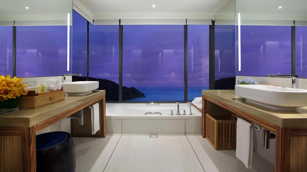 Двухместный (2 Twin Classic Ocean View High Floor) курортного отеля InterContinental Sanya Resort, Санья