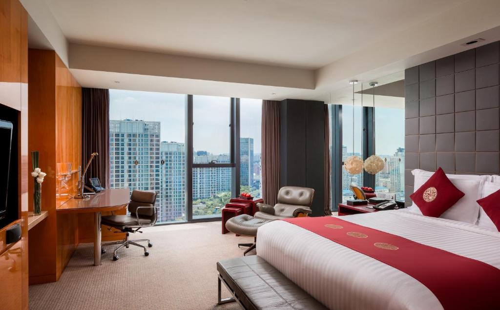 Двухместный (Улучшенный двухместный номер с 1 кроватью или 2 отдельными кроватями) отеля InterContinental Shanghai Expo, Шанхай