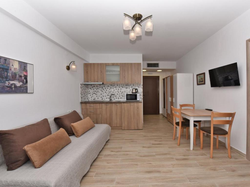 Апартаменты (Апартаменты - 1-й этаж), Azur Apartments - Nikiti Halkidiki