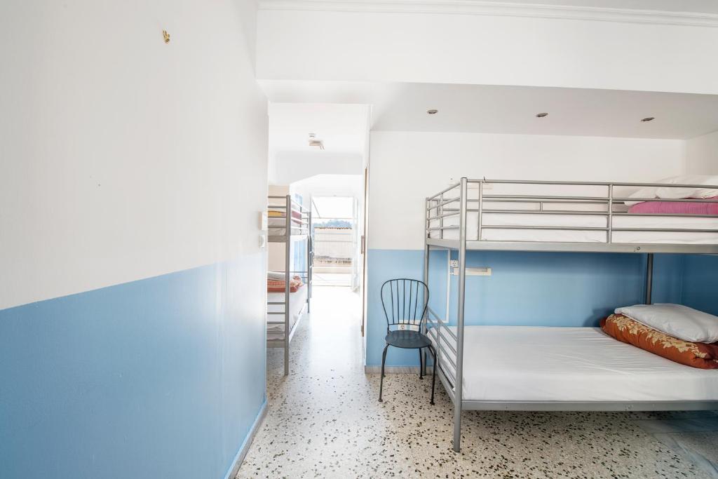 Номер (Кровать в общем 8-местном номере для мужчин и женщин) хостела AthenStyle, Афины