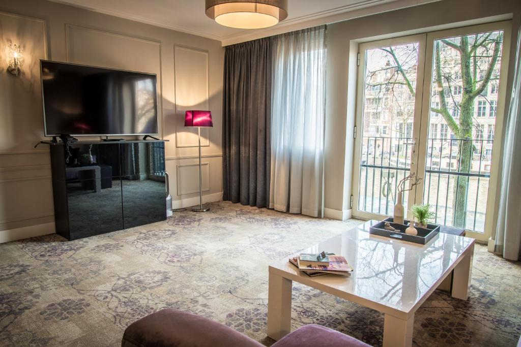 Сьюит (Королевский люкс с видом на канал), Luxury Suites Amsterdam