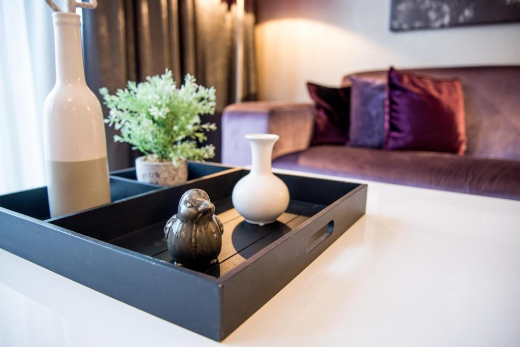 Сьюит (Улучшенный роскошный люкс) отеля Luxury Suites Amsterdam, Амстердам