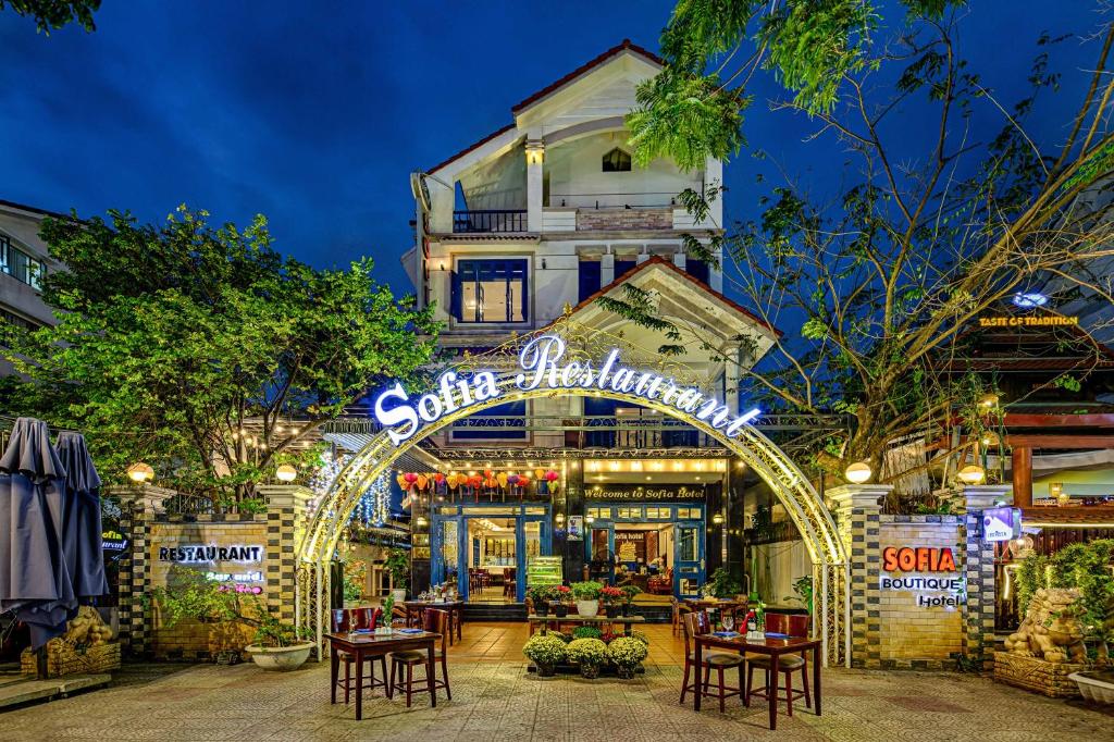 Отель Sofia Boutique Hotel, Дананг