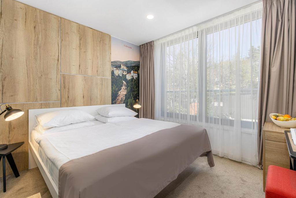Двухместный (Специальное предложение - Двухместный номер с 1 кроватью или 2 отдельными кроватями) отеля Hotel Esplanade, Цриквеница