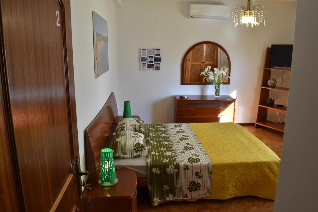 Двухместный (Двухместный номер с 1 кроватью и общей ванной комнатой) гостевого дома Monte da Ria Guest House, Фару