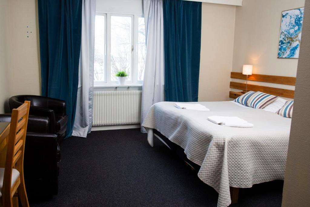 Двухместный (Улучшенный двухместный номер с 2 отдельными кроватями) отеля Hotell Veckefjärden, Эрншельдсвик