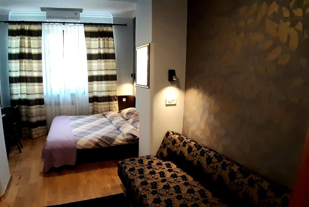 Двухместный (Двухместный номер эконом-класса с 1 кроватью) отеля Guesthouse Maksimilian, Осиек