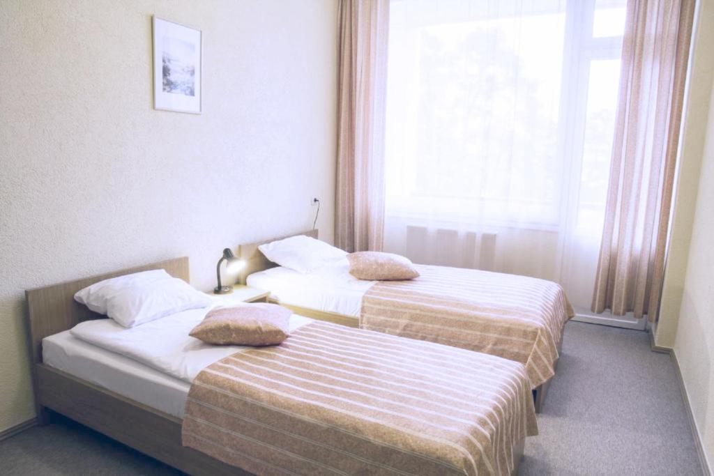 Двухместный (Номер эконом-класса с 2 отдельными кроватями и доступом в спа-центр) отеля Daina Jurmala Beach Hotel & SPA, Юрмала