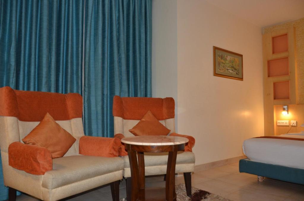 Двухместный (Двухместный номер Делюкс с 1 кроватью) отеля Hotel Silicrest, Бангалор