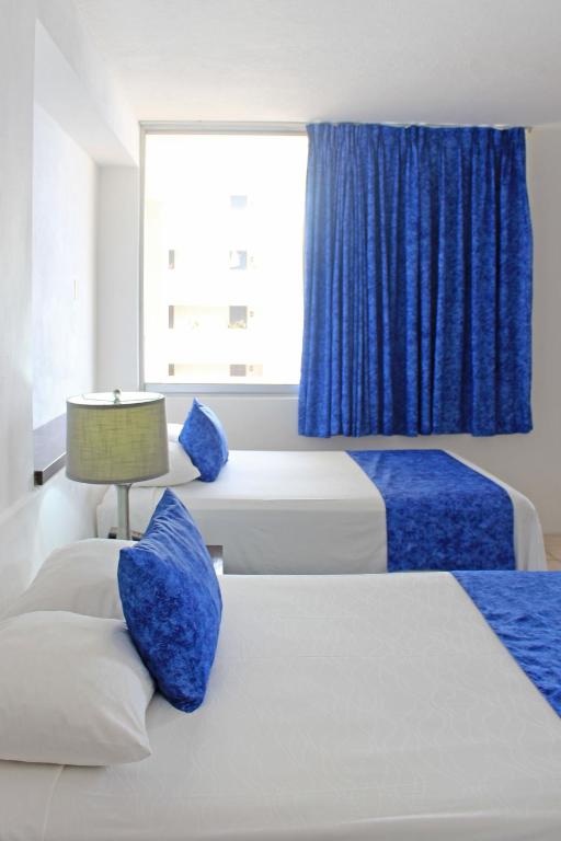 Двухместный (Стандартный двухместный номер с 1 кроватью) курортного отеля San Marino Vallarta Centro Beach Front, Пуэрто-Вальярта