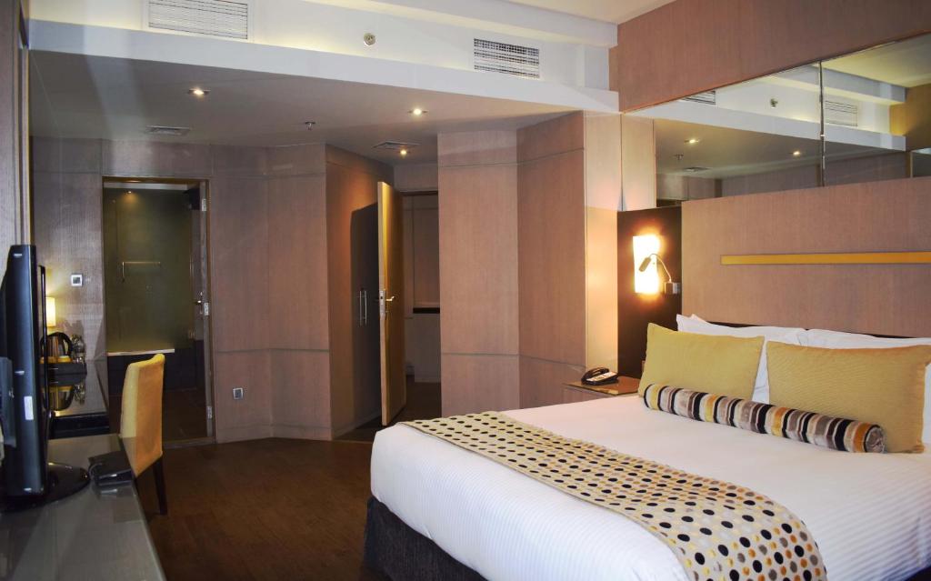Сьюит (Представительский люкс) отеля TIME Grand Plaza Hotel, Дубай